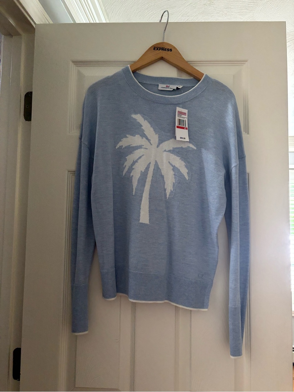 Vineyard Vines Women's Light Blue Crewneck Sweater with White Palm Graphic